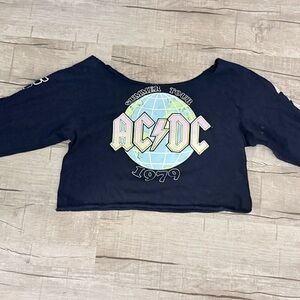 AC/DC women’s large crop top cut off Black Graphic Top